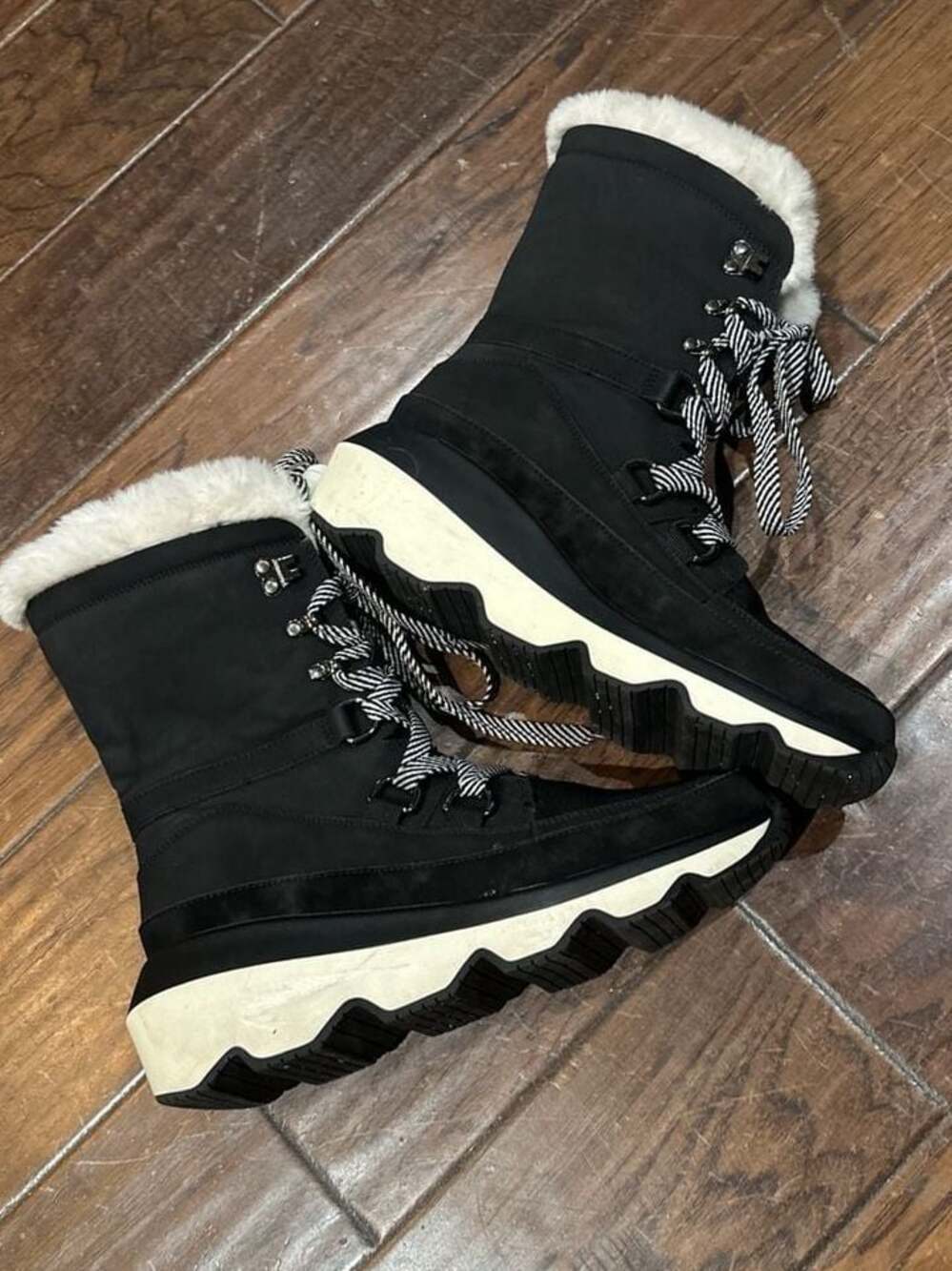 BURUDANI Women's Faux Fur Lined‎ Lace-Up Platform Snow Boots